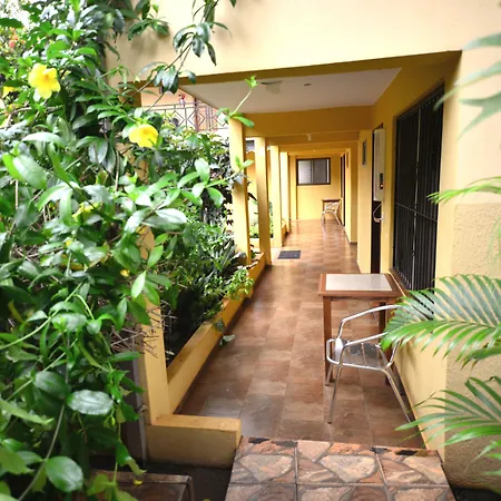 Hotel Lilian-3